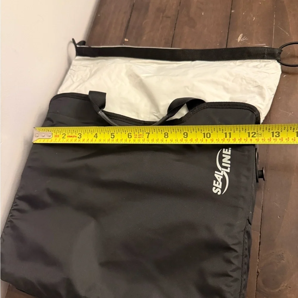 seal line gray designed